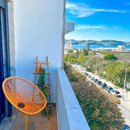 Belem River View ליסבון